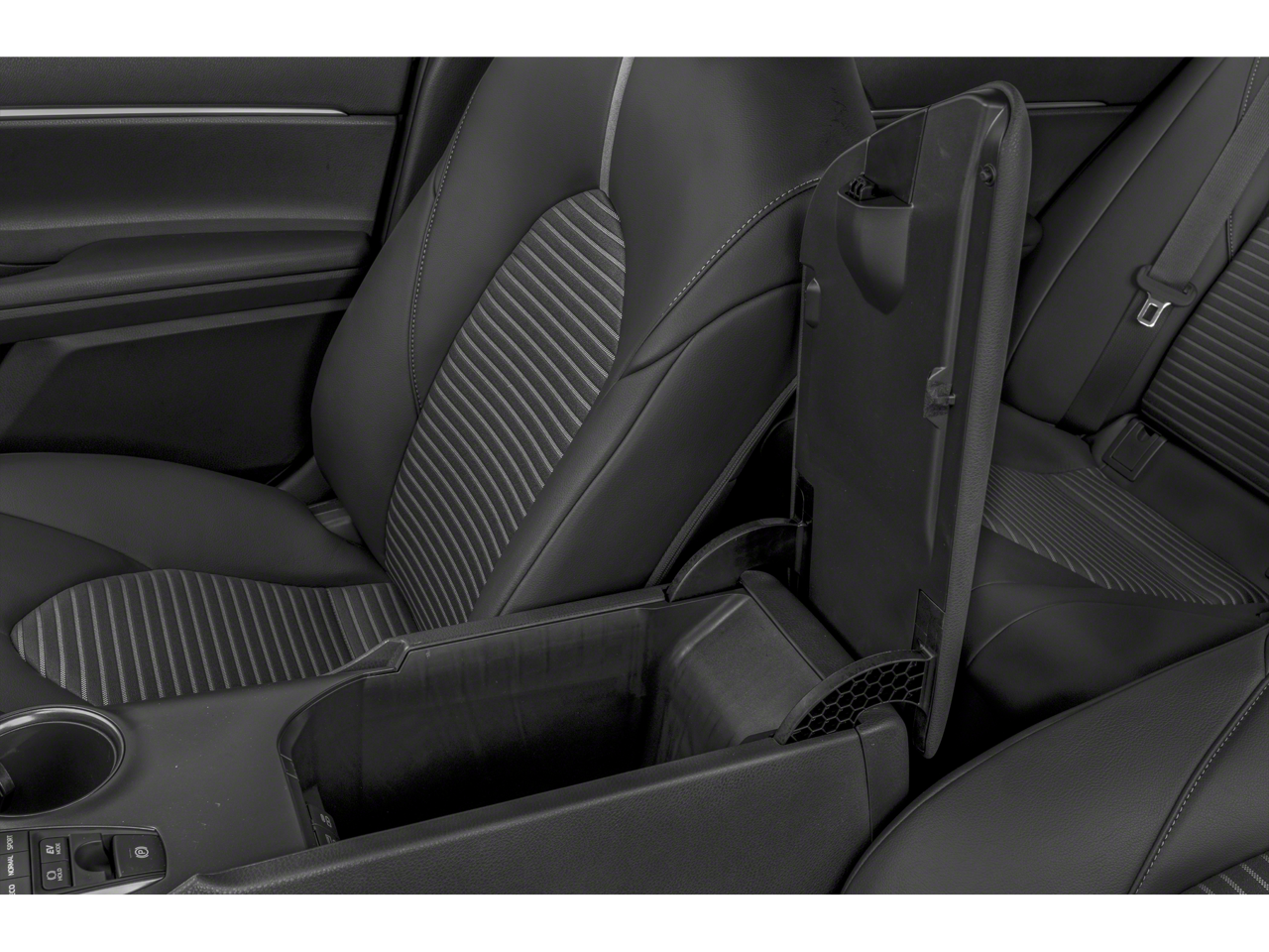 2023 Toyota Camry Hybrid SE