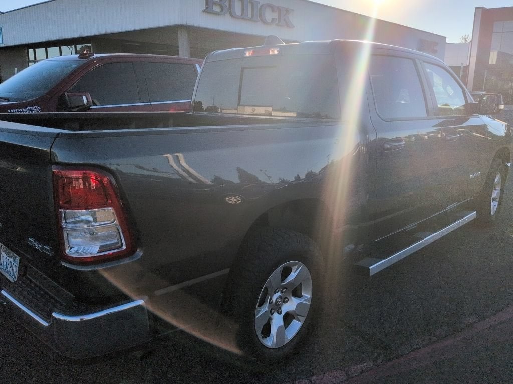 2021 RAM 1500 Big Horn Crew Cab 4x4 5'7" Box