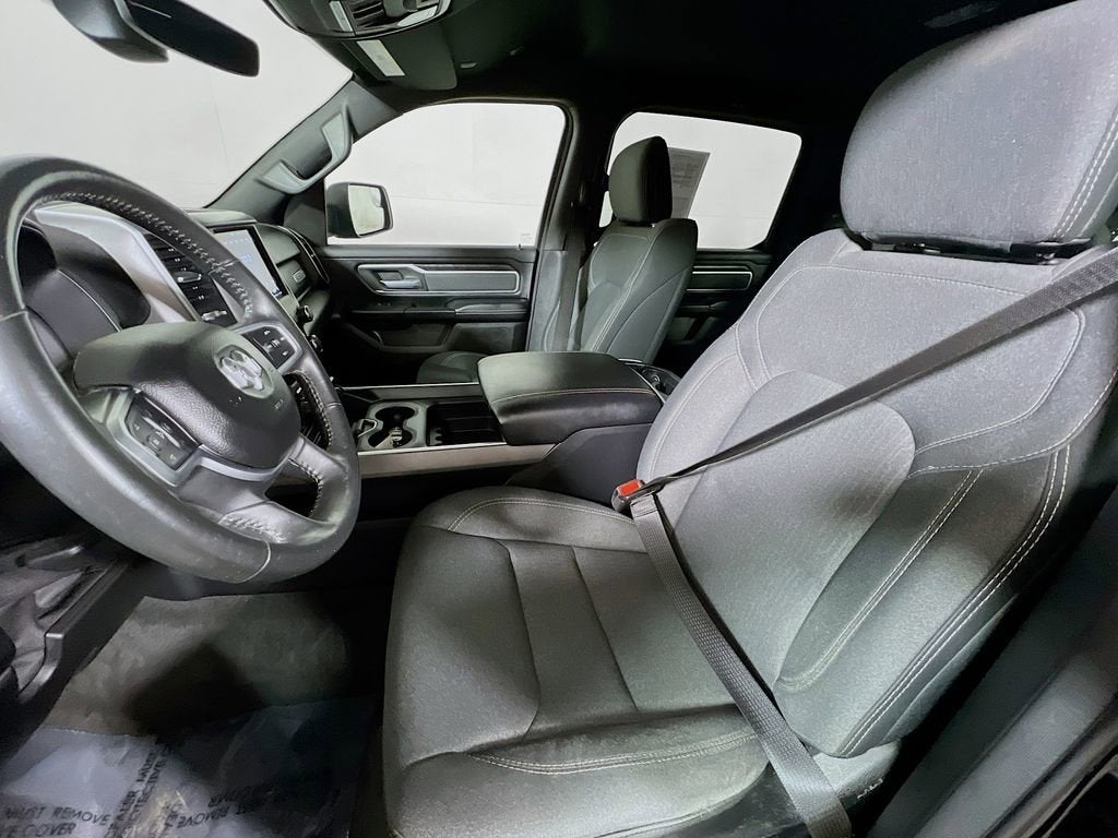 2020 RAM 1500 Big Horn Crew Cab 4x4 5'7" Box