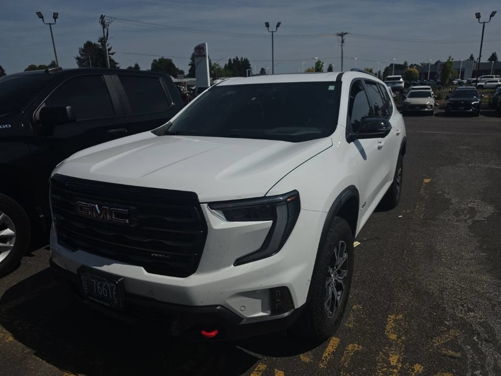 2025 GMC Acadia AT4