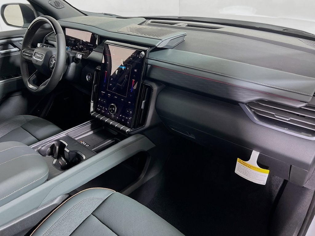 2025 GMC Acadia AT4