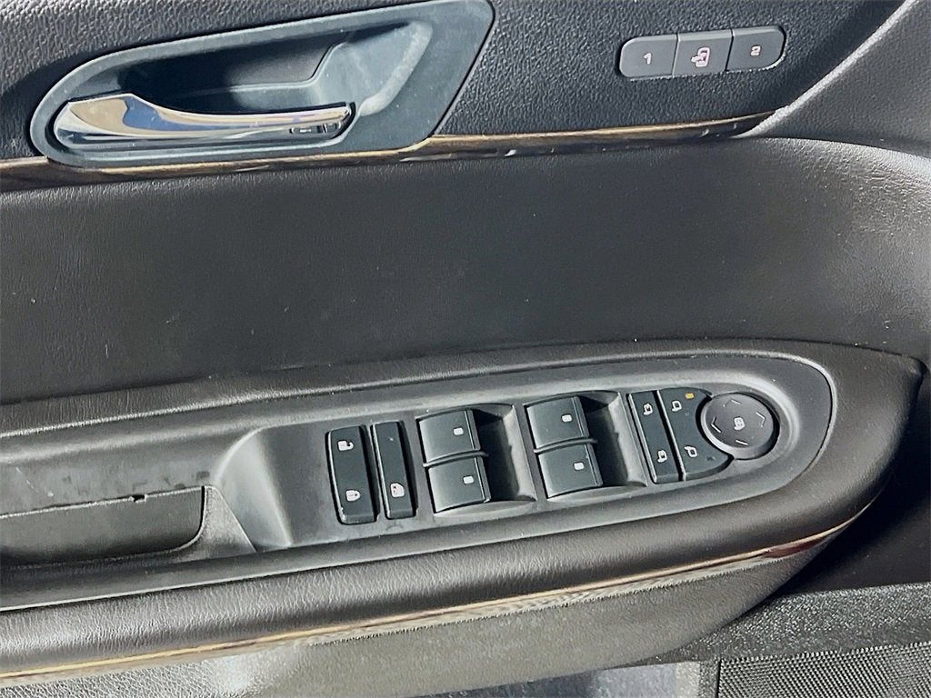 2016 GMC Acadia Denali