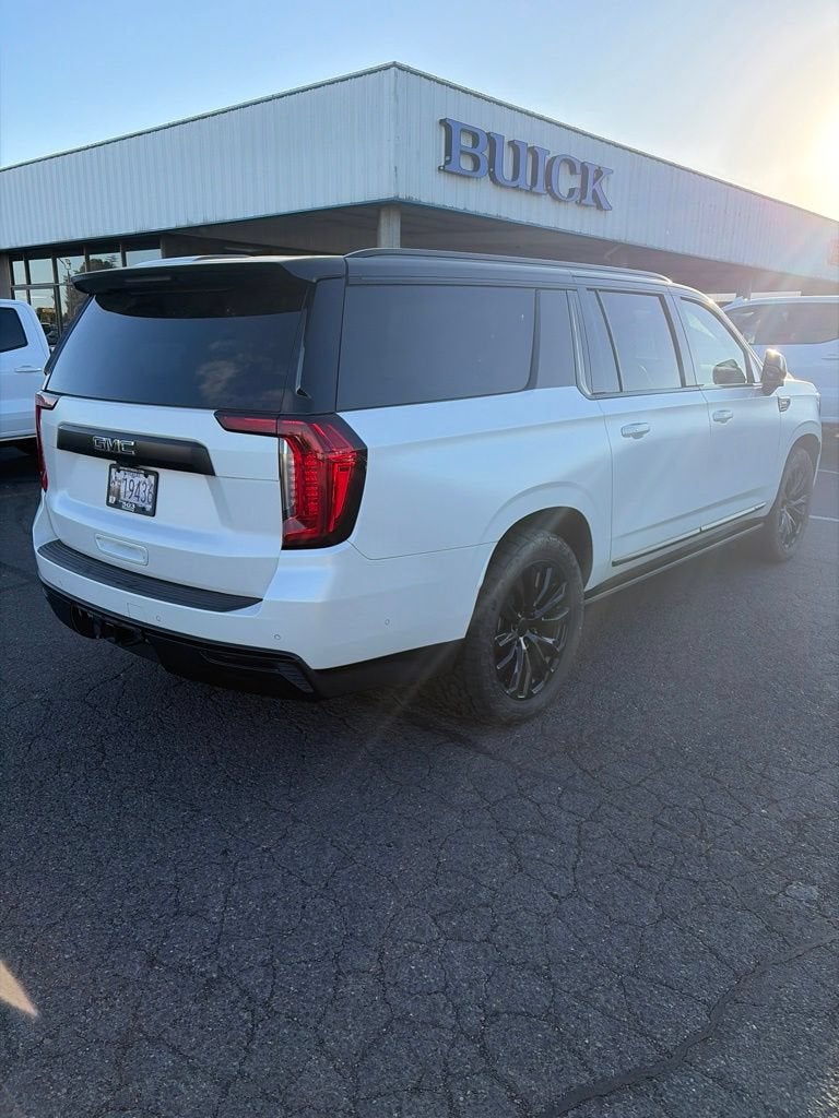 2023 GMC Yukon XL Denali
