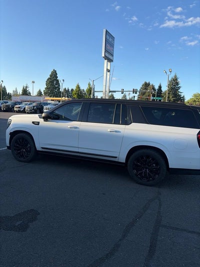 2023 GMC Yukon XL Denali