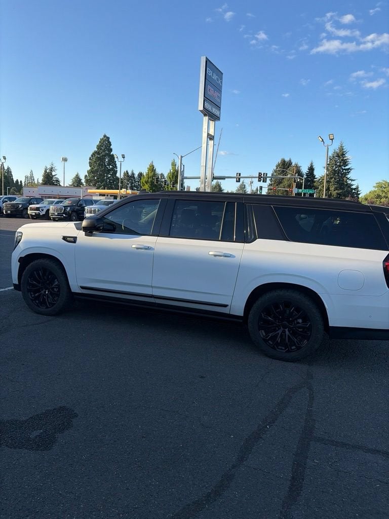 2023 GMC Yukon XL Denali