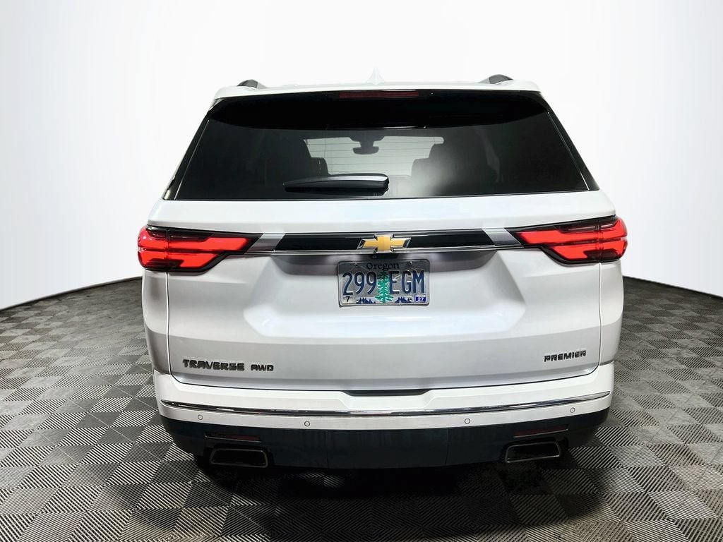 2023 Chevrolet Traverse Premier