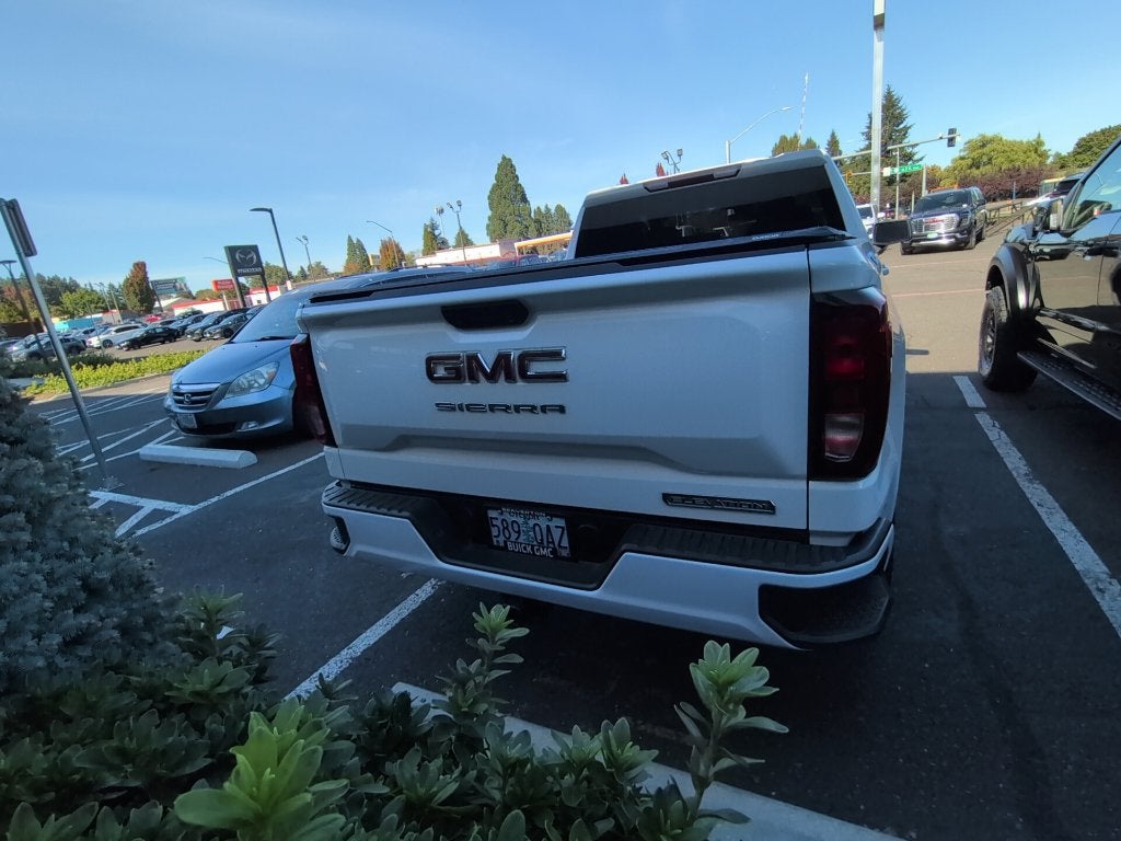 2025 GMC Sierra 1500 Elevation