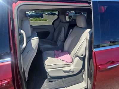 2018 Chrysler Pacifica Hybrid Limited