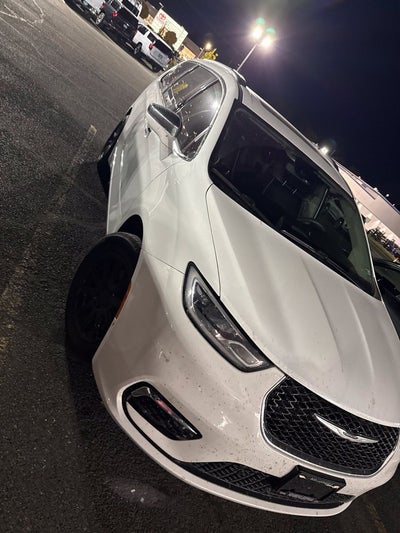 2022 Chrysler Pacifica Limited AWD