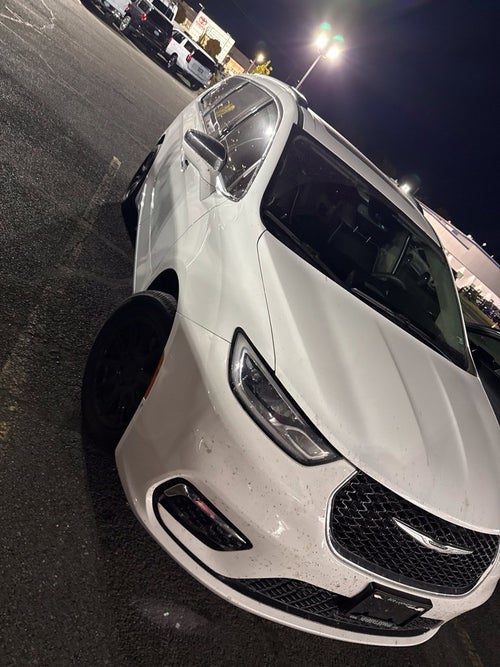 2022 Chrysler Pacifica Limited AWD