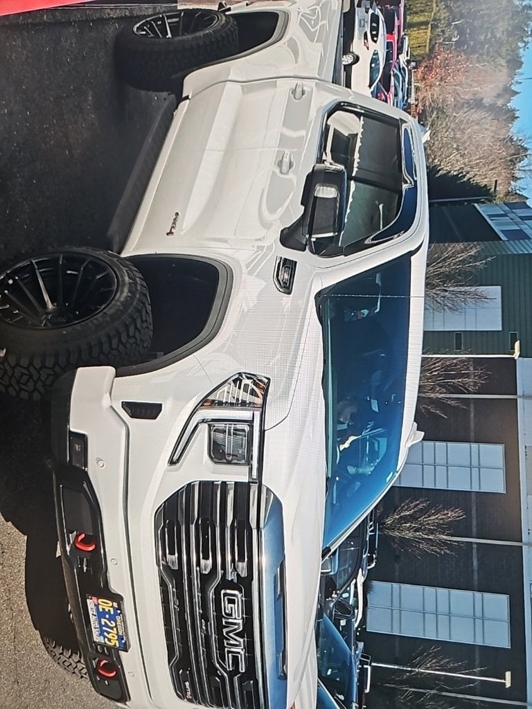 2023 GMC Sierra 1500 AT4