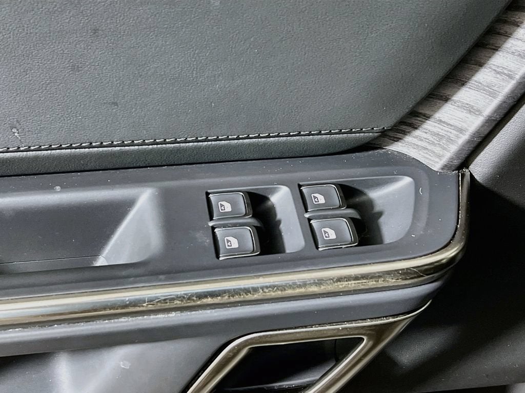 2023 RIVIAN R1S Adventure