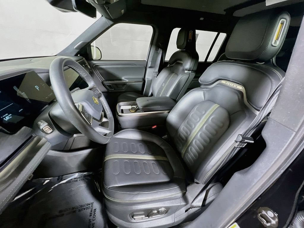 2023 RIVIAN R1S Adventure
