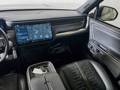 2023 RIVIAN R1S Adventure