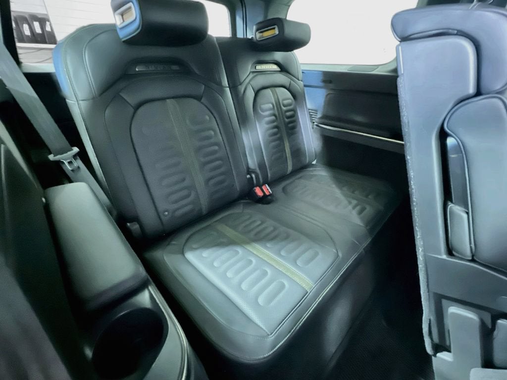 2023 RIVIAN R1S Adventure