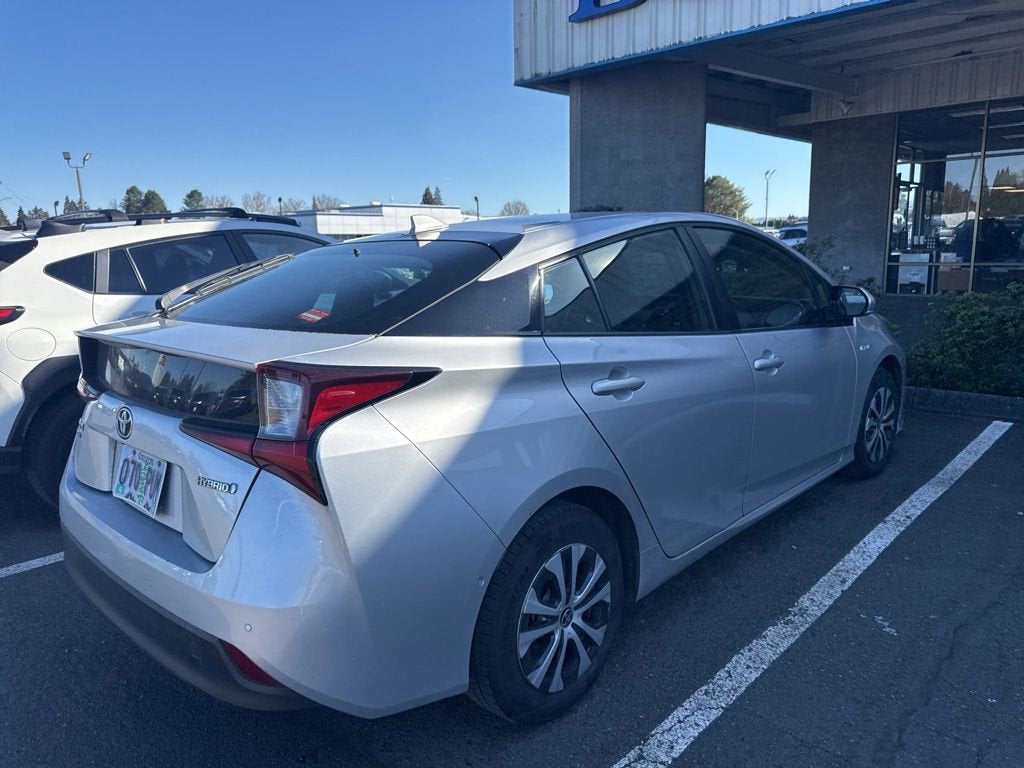 2019 Toyota Prius LE