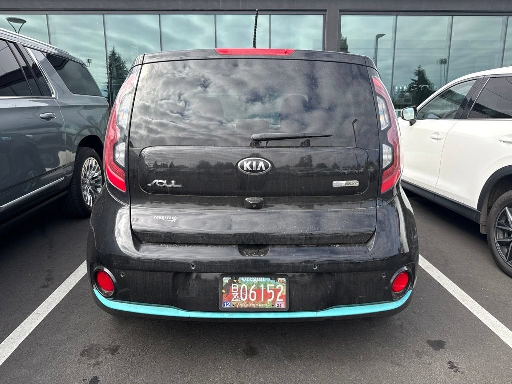 2016 Kia Soul EV +