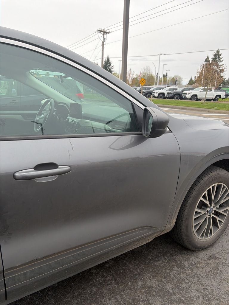 2022 Ford Escape Plug-In Hybrid SE