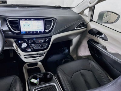 2022 Chrysler Pacifica Hybrid Touring L