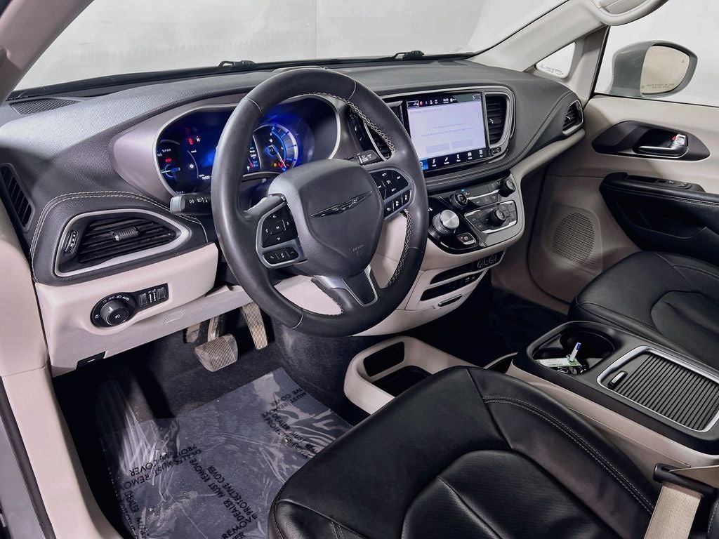 2022 Chrysler Pacifica Hybrid Touring L