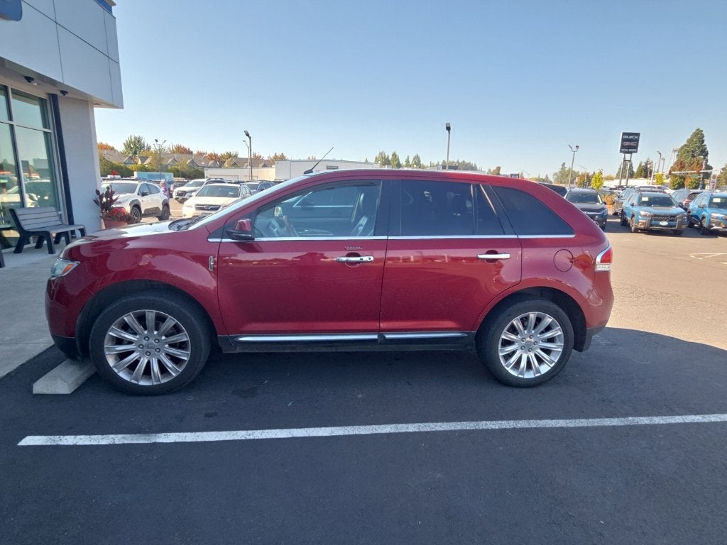 2014 Lincoln MKX Base
