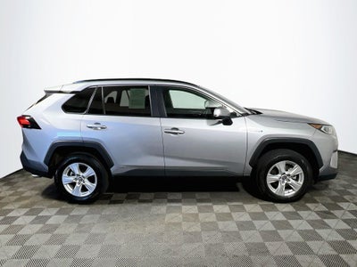 2020 Toyota RAV4 Hybrid XLE