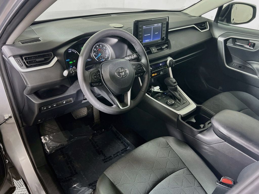 2020 Toyota RAV4 Hybrid XLE