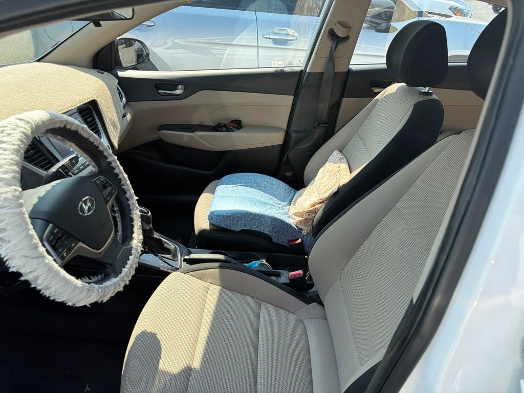 2020 Hyundai Accent SE