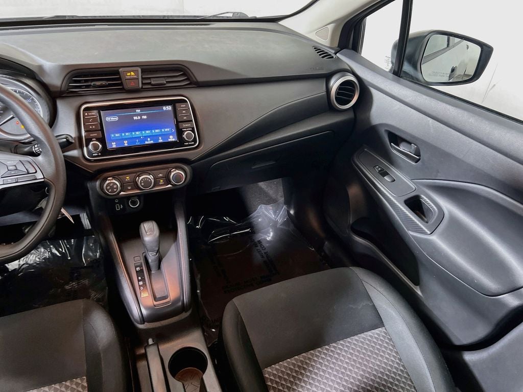 2023 Nissan Versa 1.6 S