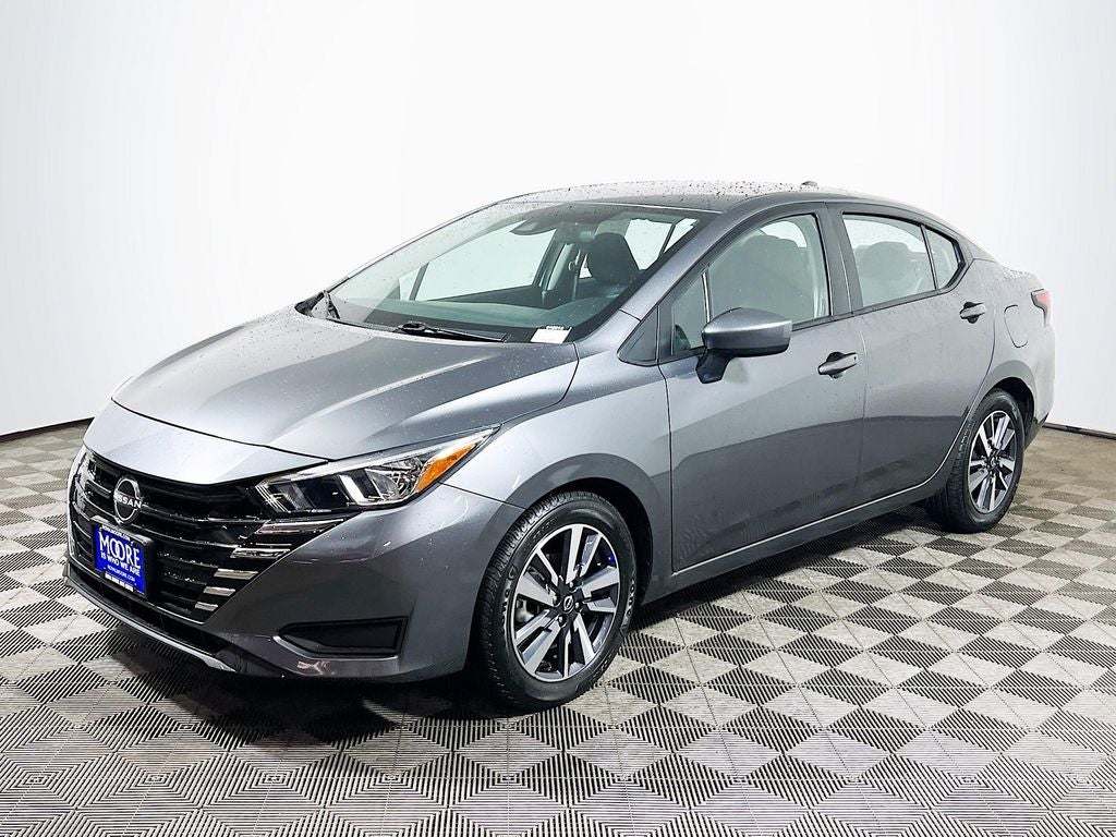 2024 Nissan Versa 1.6 SV