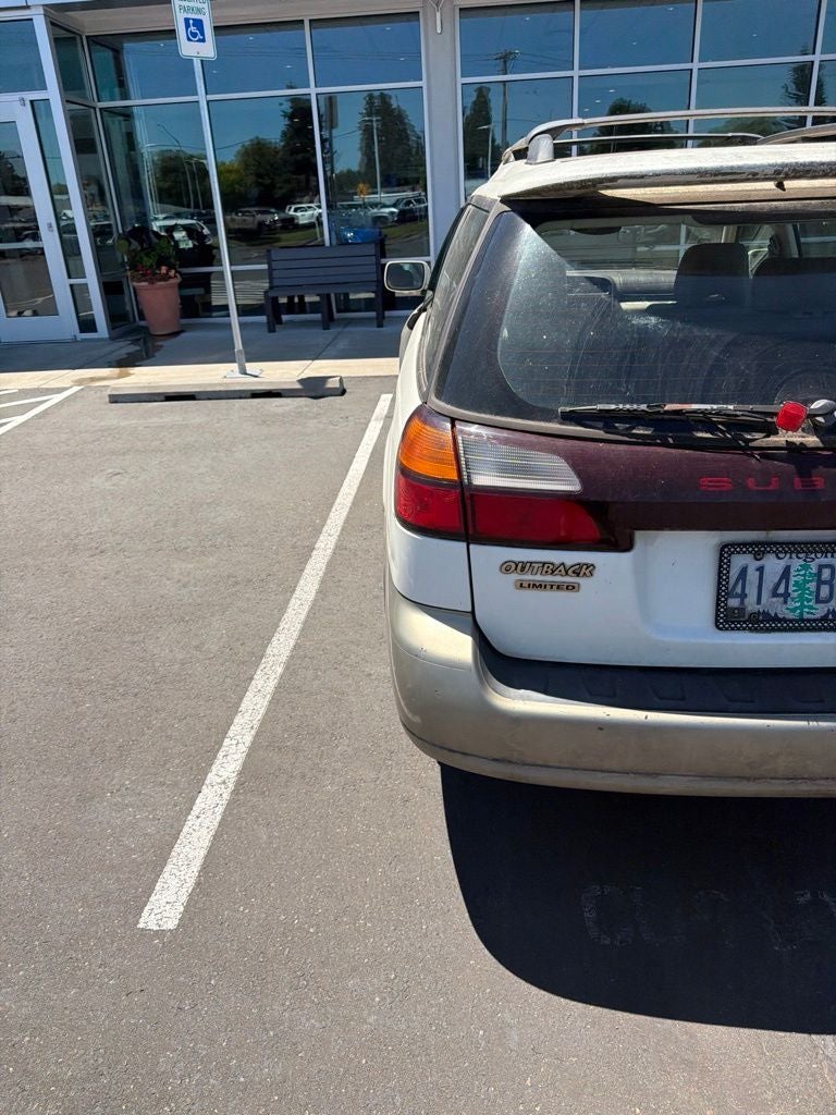 2000 Subaru Outback 2.5 Limited