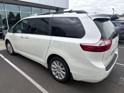2017 Toyota Sienna XLE 7 Passenger
