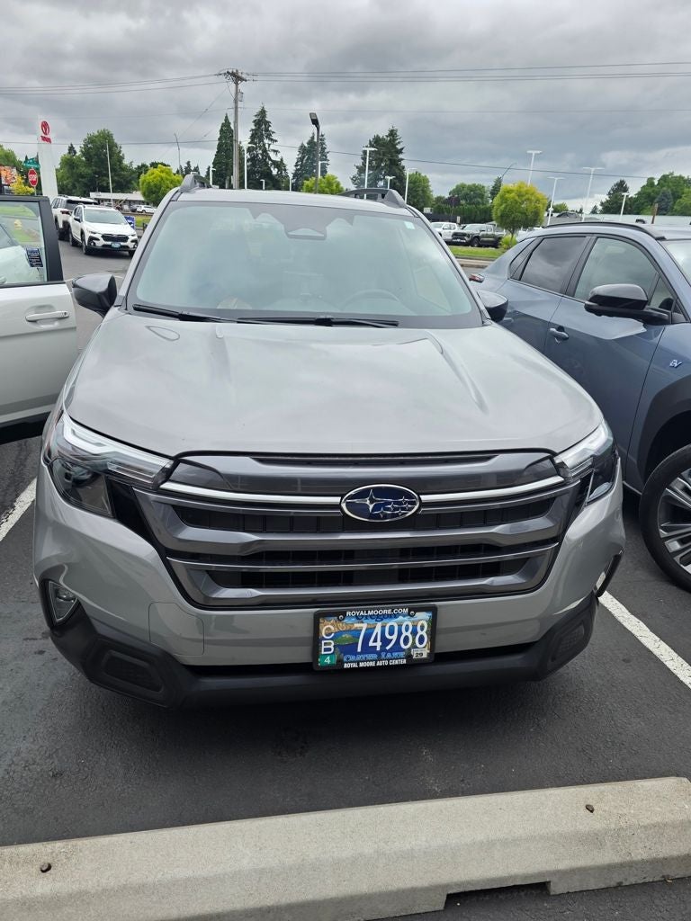2025 Subaru Forester Premium