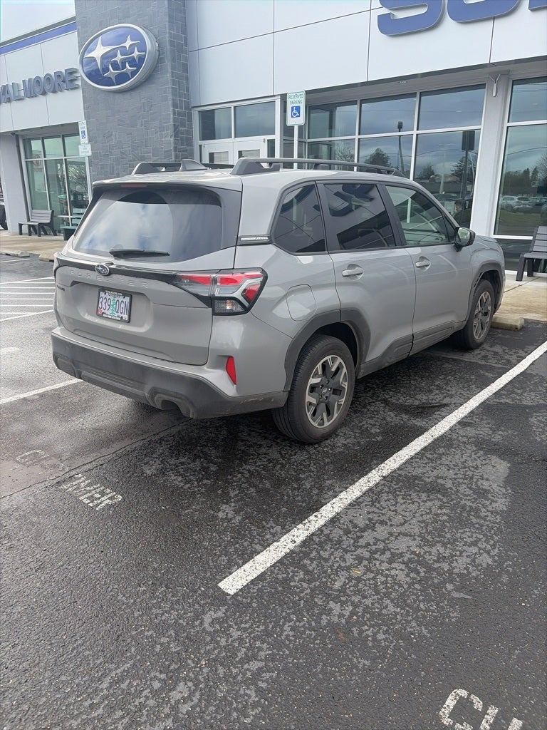 2025 Subaru Forester Premium