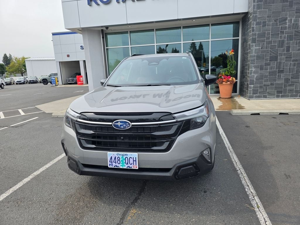 2025 Subaru Forester Touring