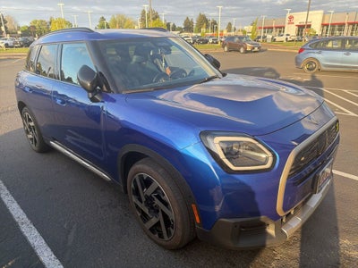 2025 MINI Cooper Countryman Iconic
