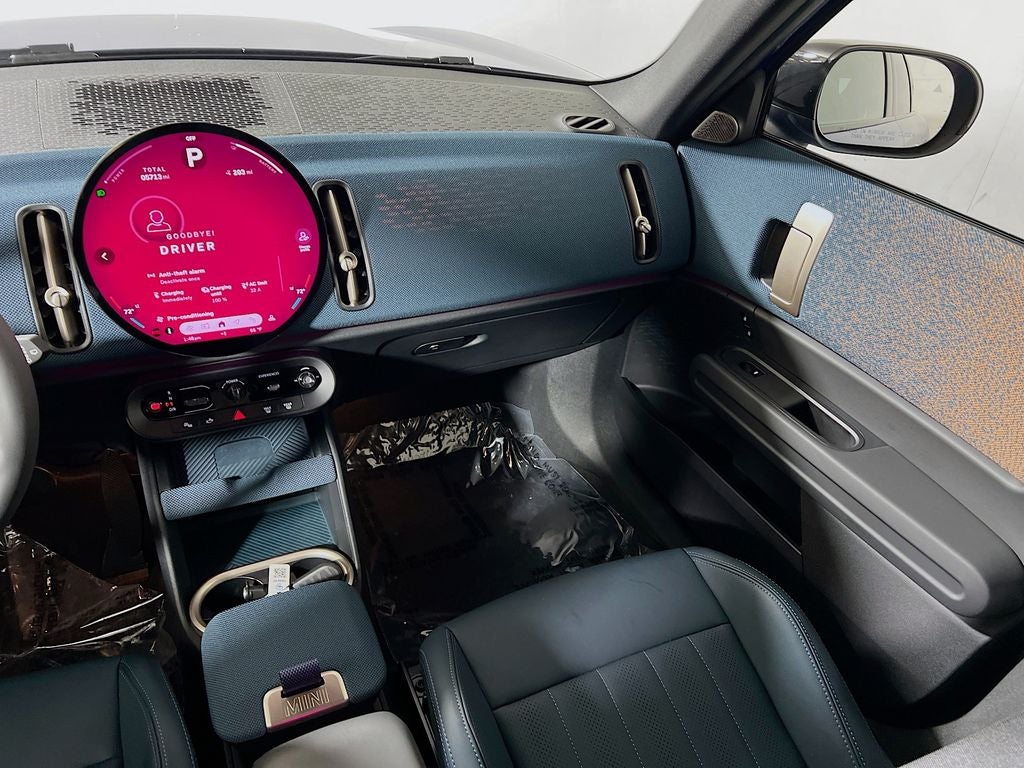 2025 MINI Cooper Countryman Iconic
