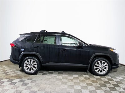 2025 Toyota RAV4 XLE Premium
