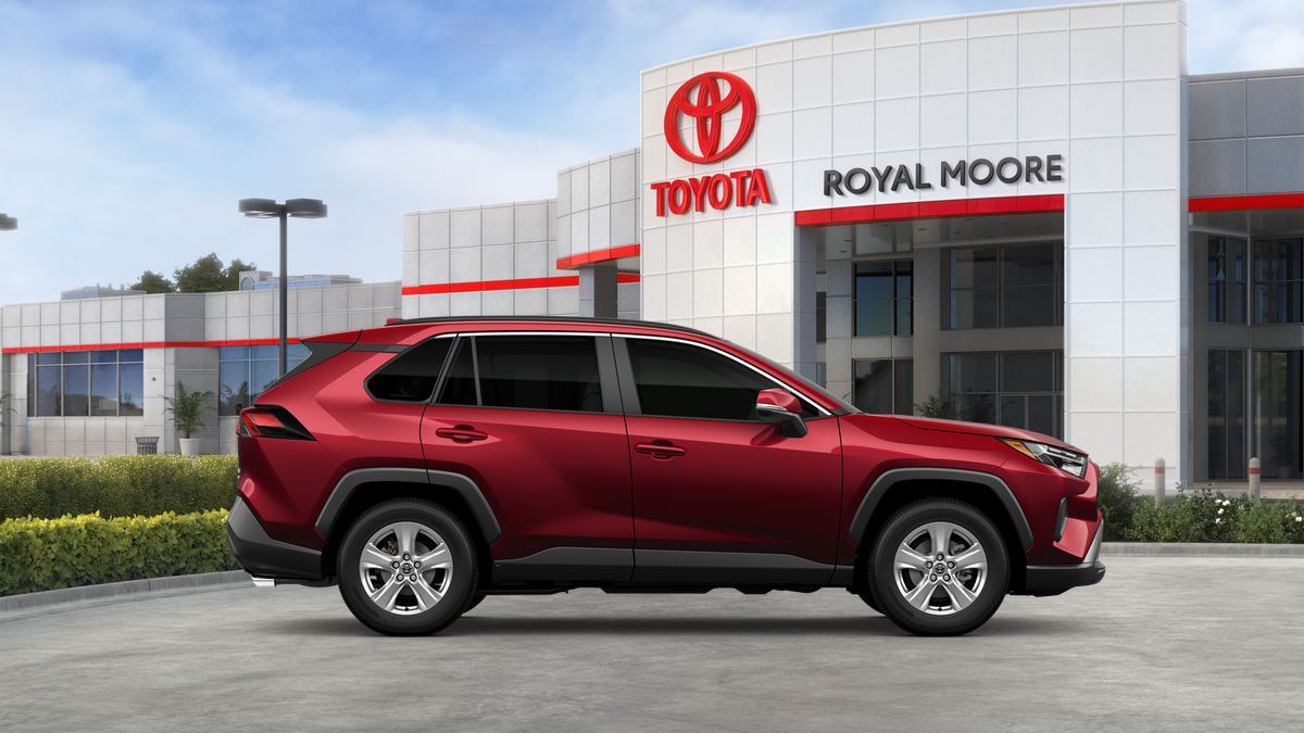 2025 Toyota RAV4 XLE