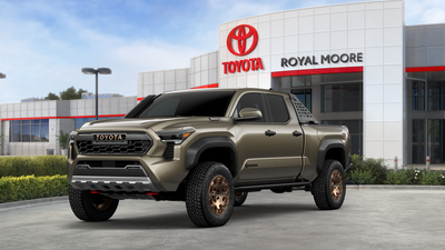 2026 Toyota Tacoma i-FORCE MAX Trailhunter