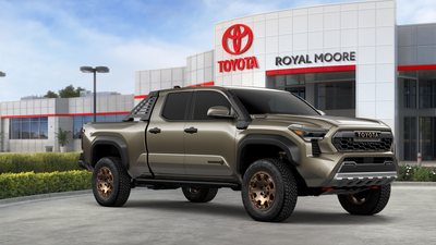 2026 Toyota Tacoma i-FORCE MAX Trailhunter