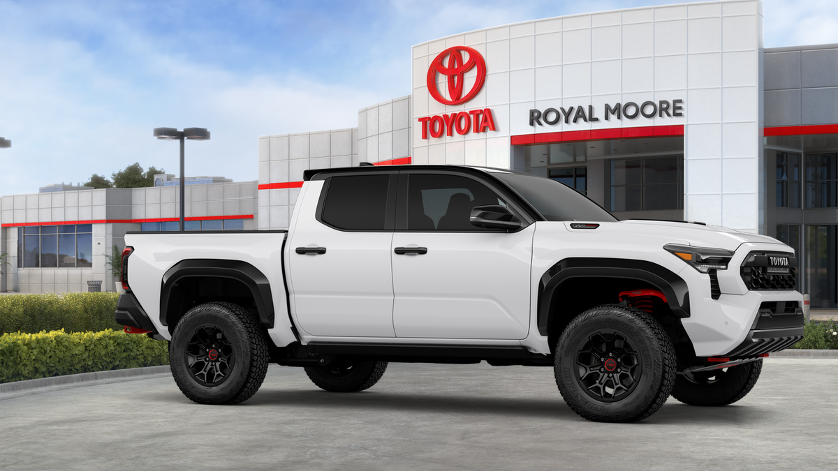 2026 Toyota Tacoma i-FORCE MAX TRD Pro