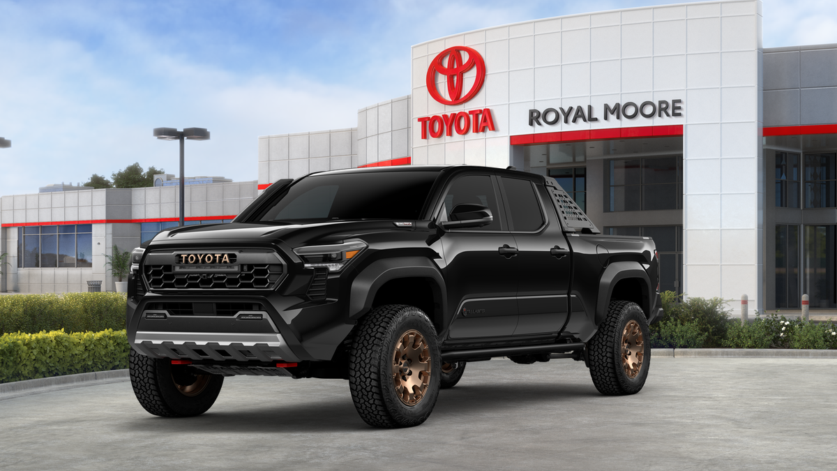 2026 Toyota Tacoma i-FORCE MAX Trailhunter