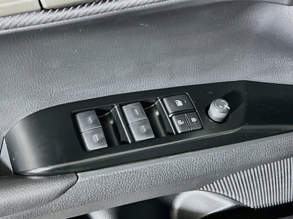 2026 Toyota Camry SE Nightshade S