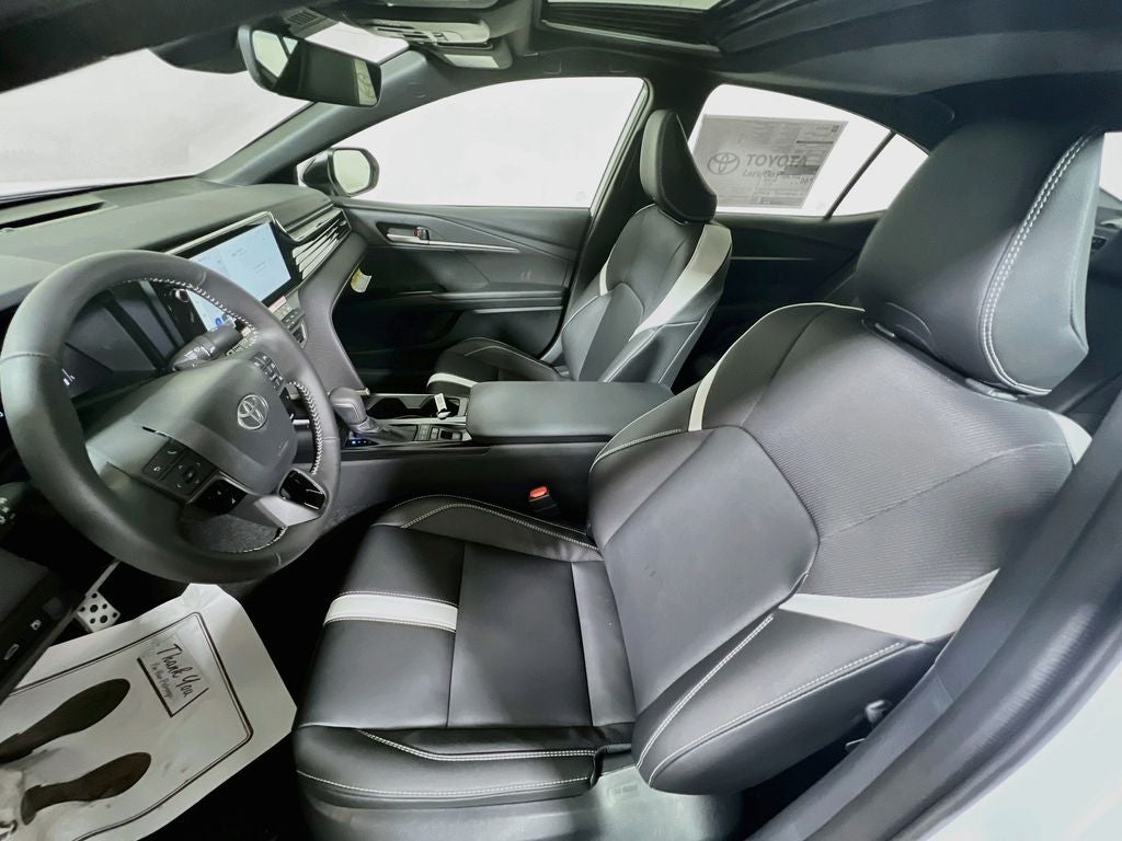 2026 Toyota Camry SE Nightshade S