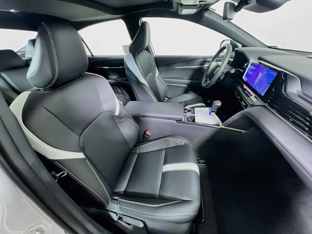2026 Toyota Camry SE Nightshade S