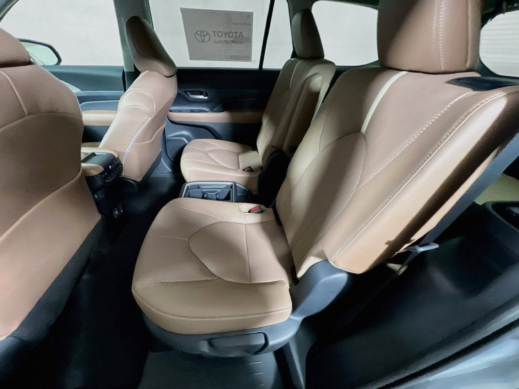 2026 Toyota Grand Highlander Platinum S