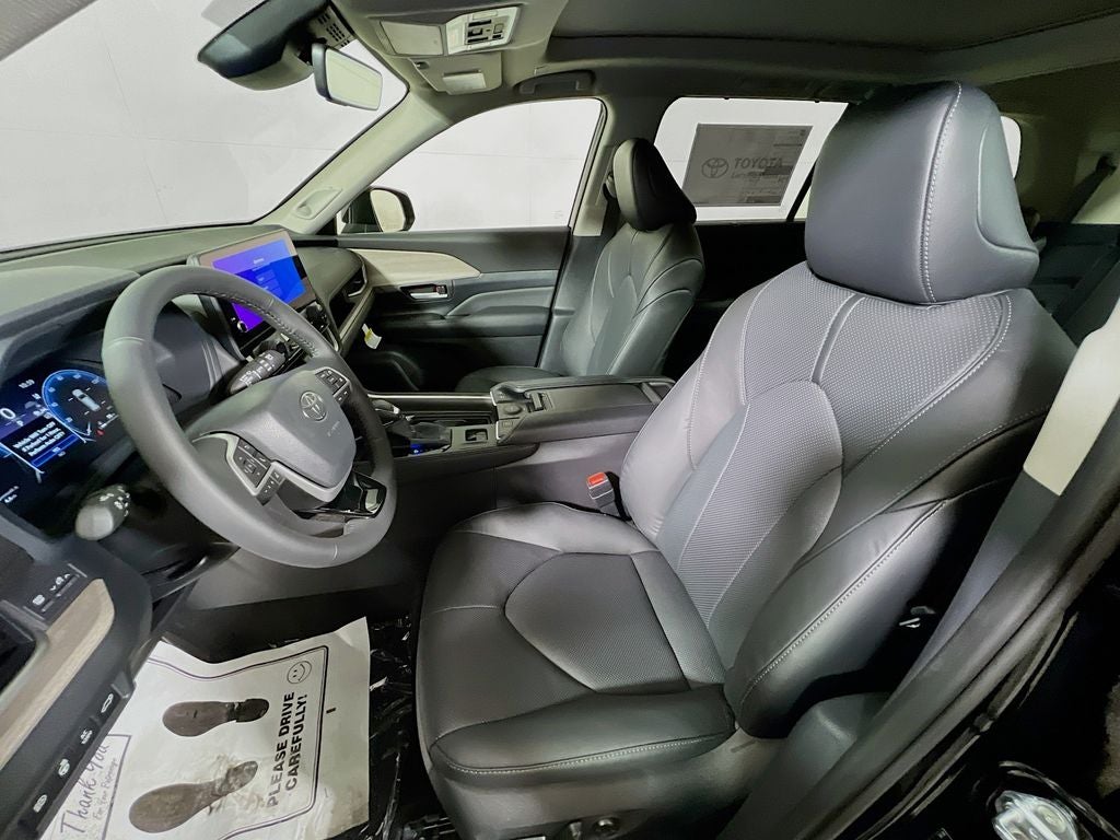 2026 Toyota Grand Highlander Hybrid Limited S