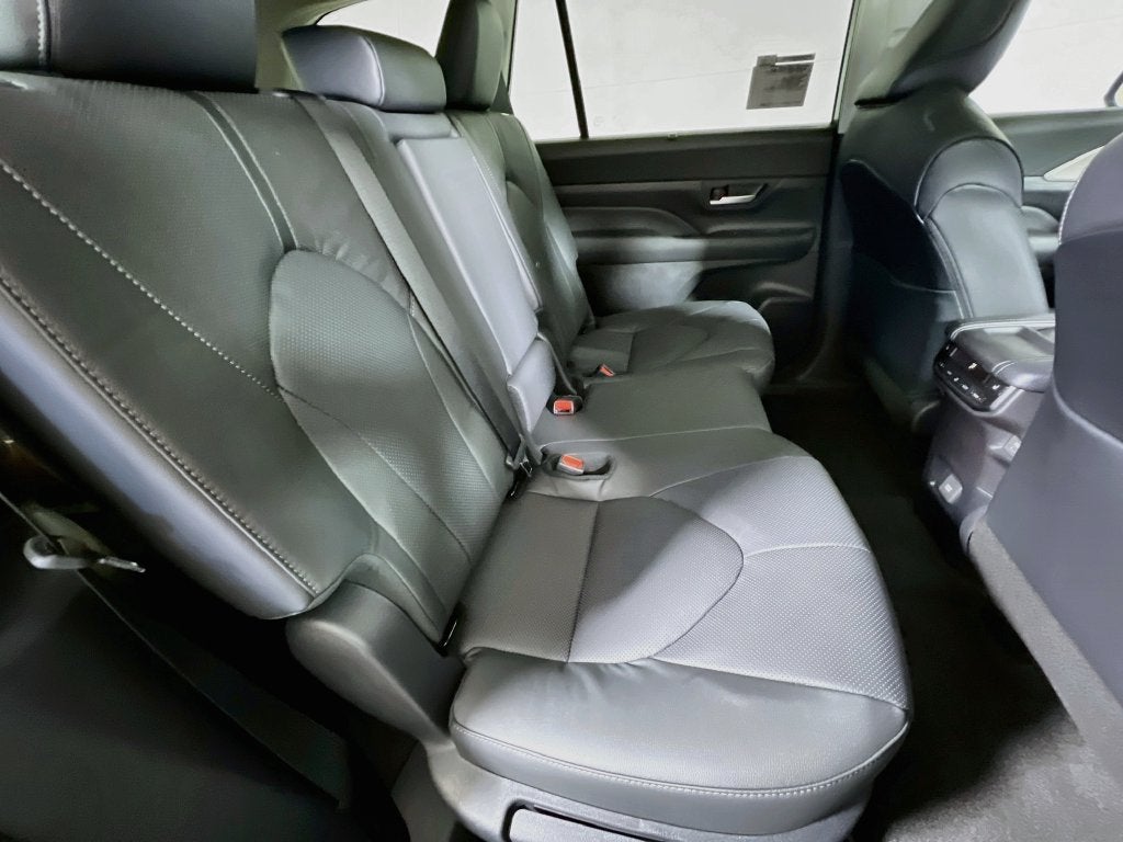 2026 Toyota Grand Highlander Hybrid Limited S