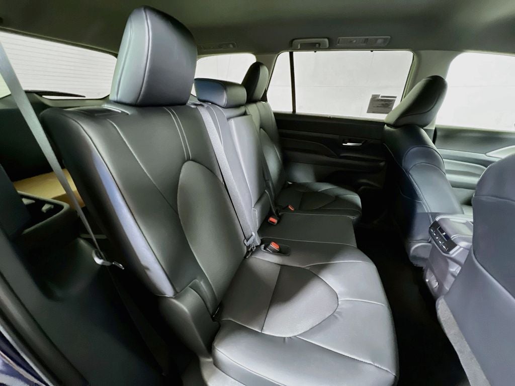 2026 Toyota Grand Highlander Hybrid XLE D